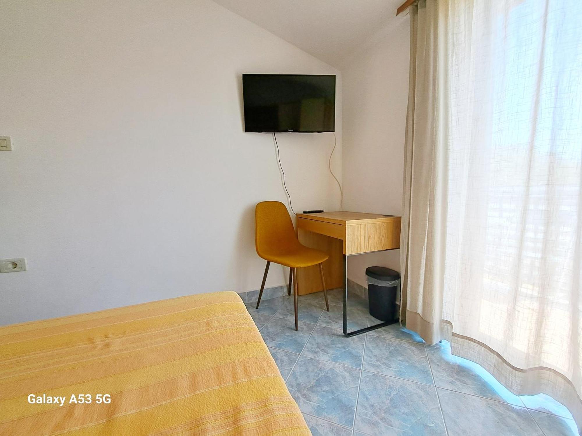 Aparments Orange & Blue Apartment Fazana Exterior photo