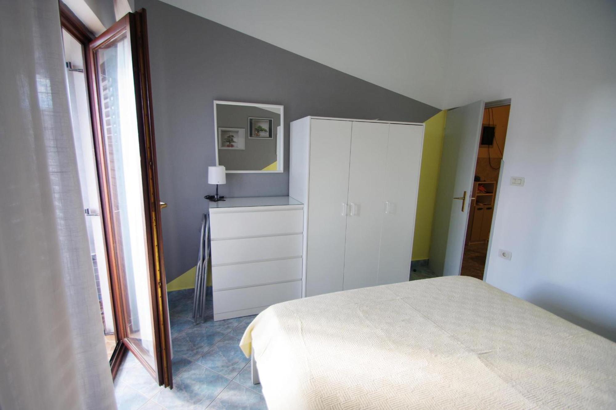 Aparments Orange & Blue Apartment Fazana Exterior photo